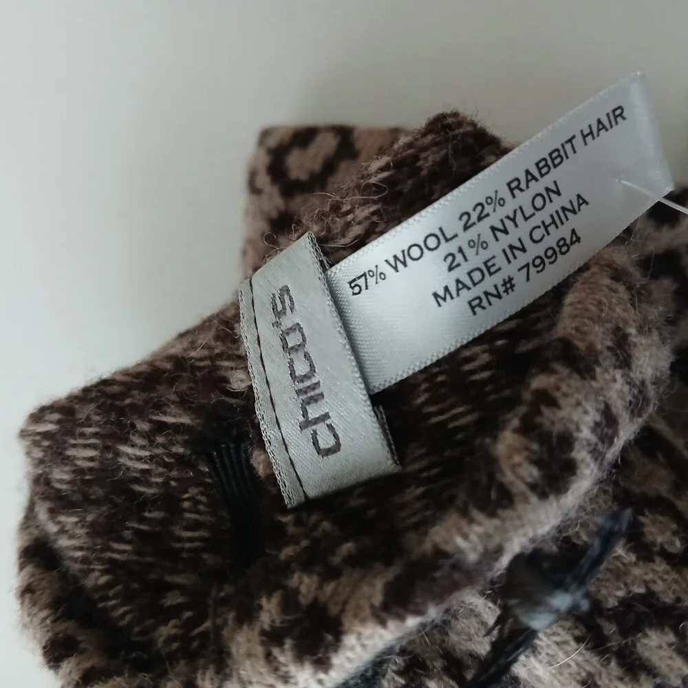 Chicos Animal Print wool blend Gloves